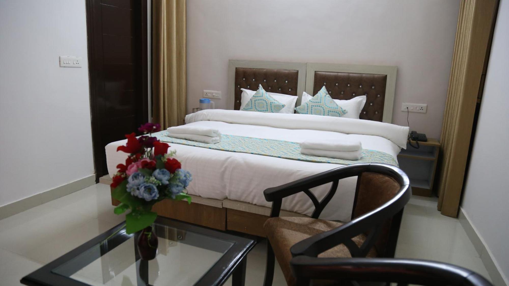 Hotel Yog Tapovan- Rafting Available Rishīkesh Екстериор снимка