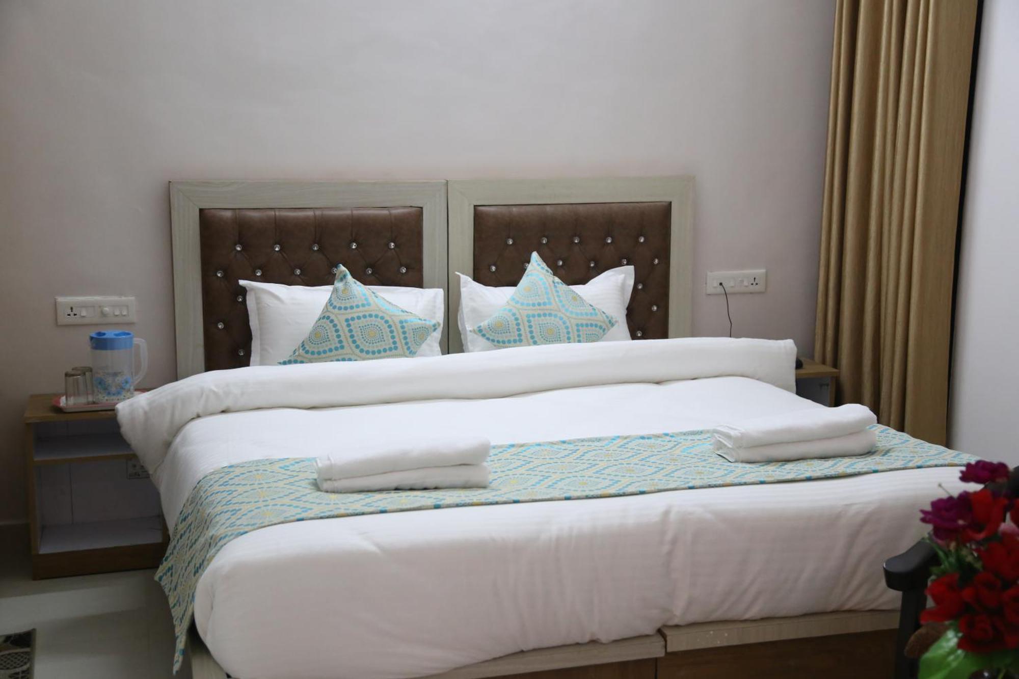 Hotel Yog Tapovan- Rafting Available Rishīkesh Екстериор снимка