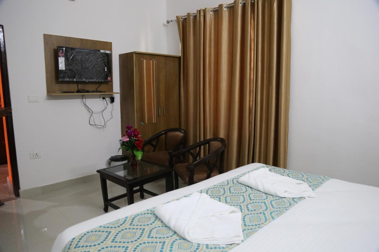 Hotel Yog Tapovan- Rafting Available Rishīkesh Екстериор снимка