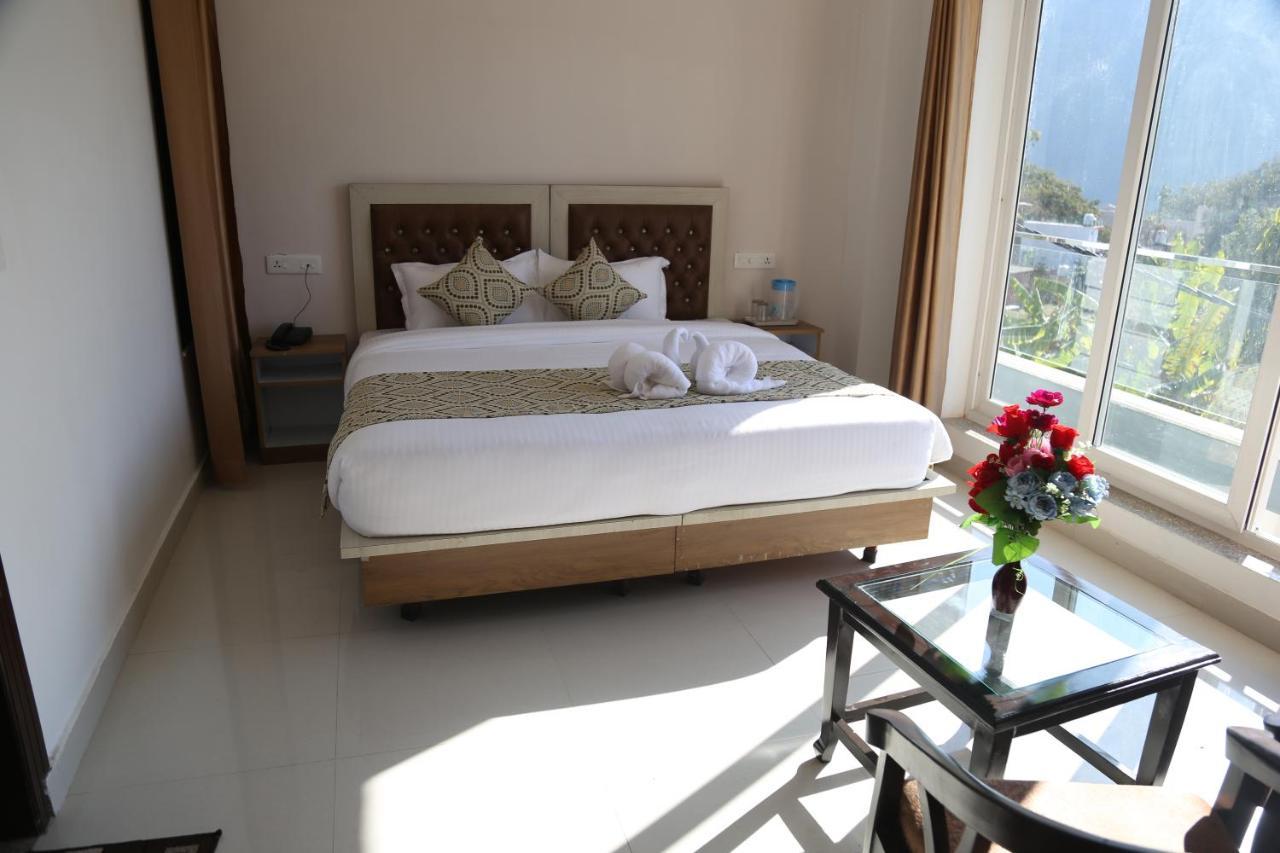 Hotel Yog Tapovan- Rafting Available Rishīkesh Екстериор снимка